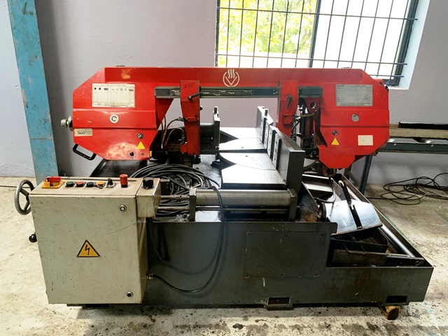 Bandsaw Cutting PO2