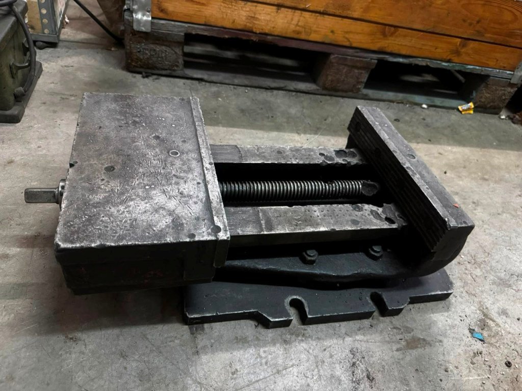 Heavy Duty Vice 300mm - Image 3