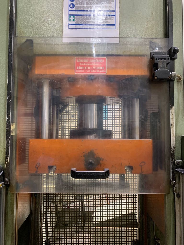 65 Tons Hydraulic Press - Image 5