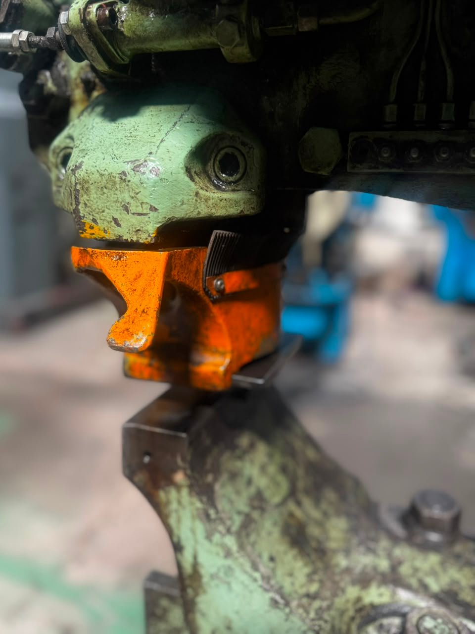 Iron Worker Peddinghaus 90 Tons - Image 17