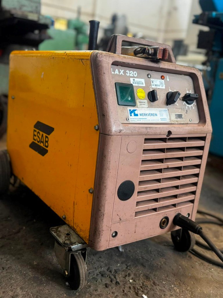 ESAB ARC Welding Machine LAX 320 - Image 2