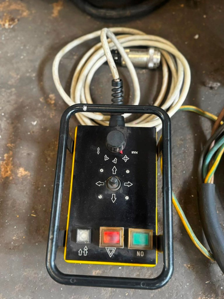 ESAB Welding Machine 1000ES - Image 4