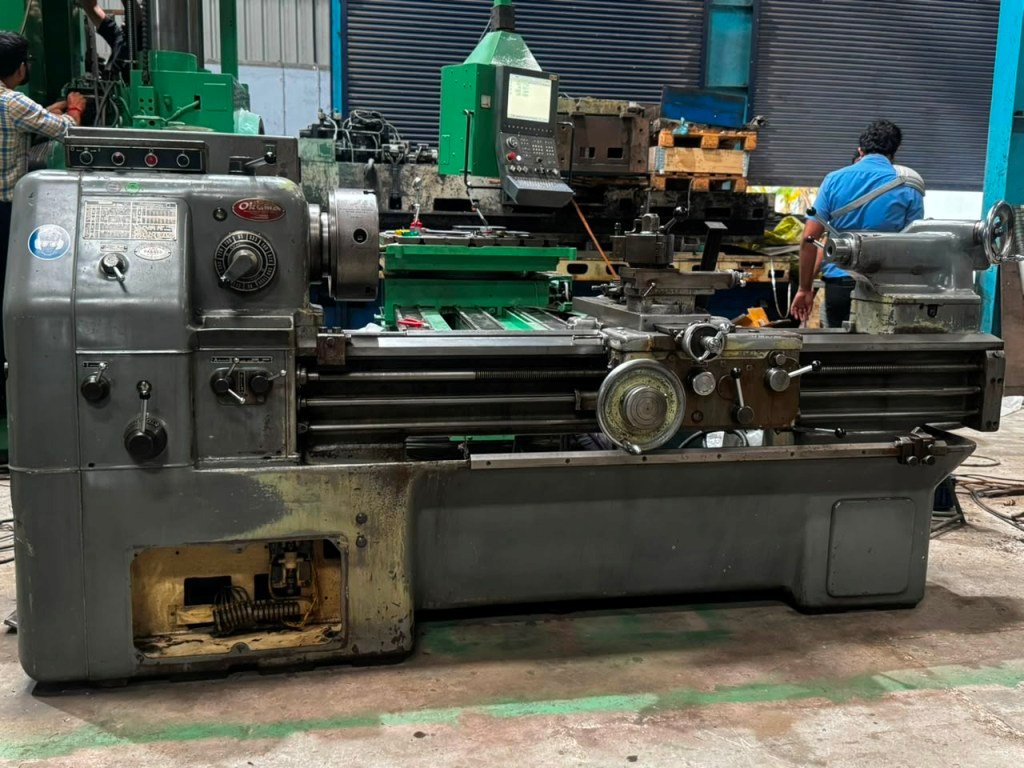 Lathe Okuma 1500