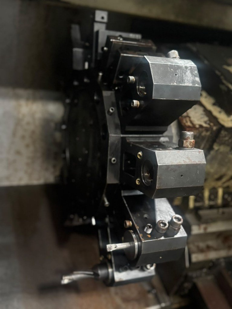 CNC Turn-Mill Center Twin-Spindle DOOSAN 750 x 500mm - Image 4