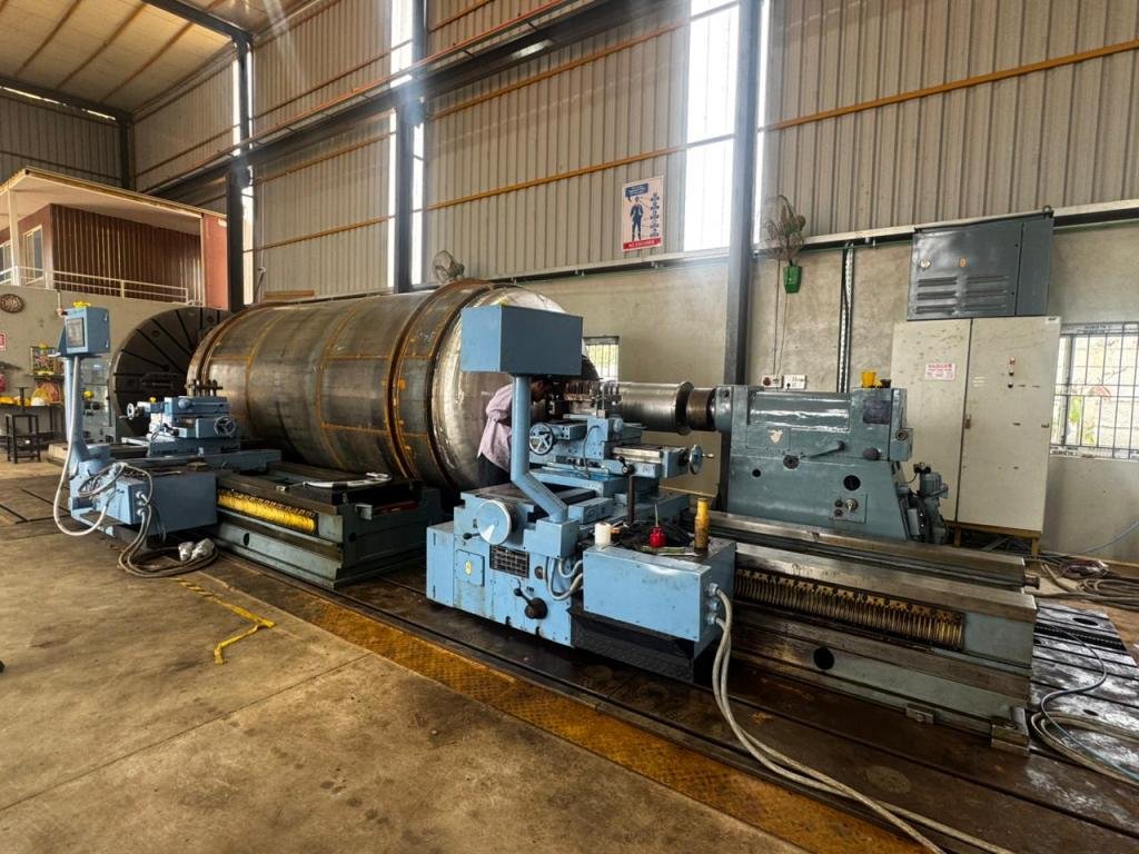 Heavy Duty Lathe 10000 x 2500mm