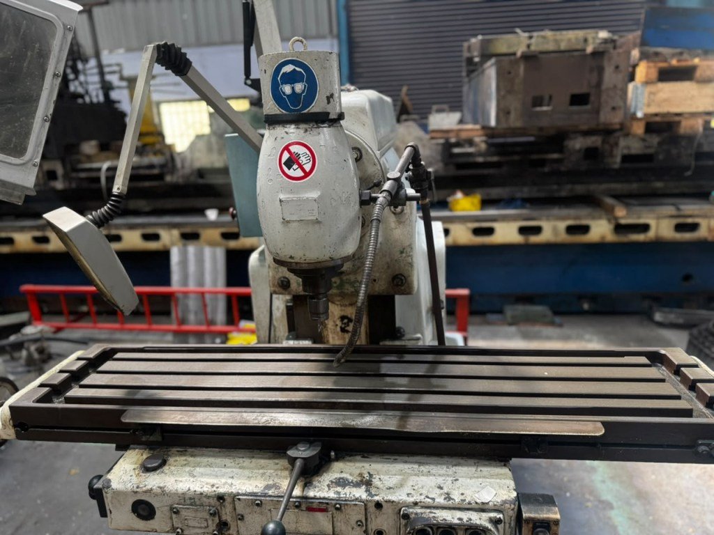 Universal Milling Cugir 1525 &Atilde; 325mm - Image 6